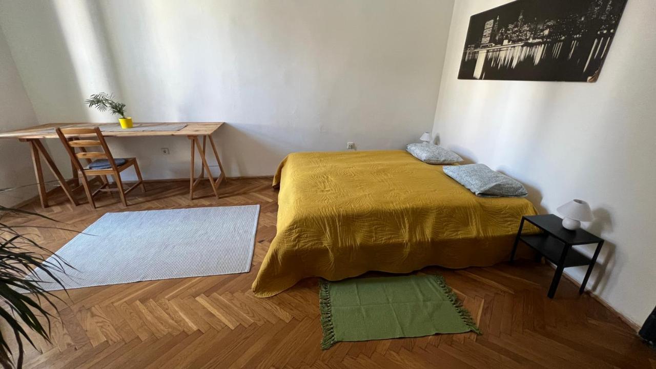 Napartman Pécs Extérieur photo