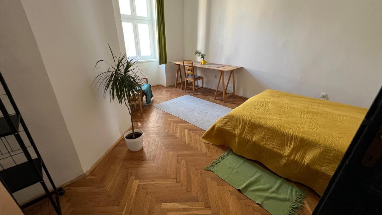 Napartman Pécs Extérieur photo